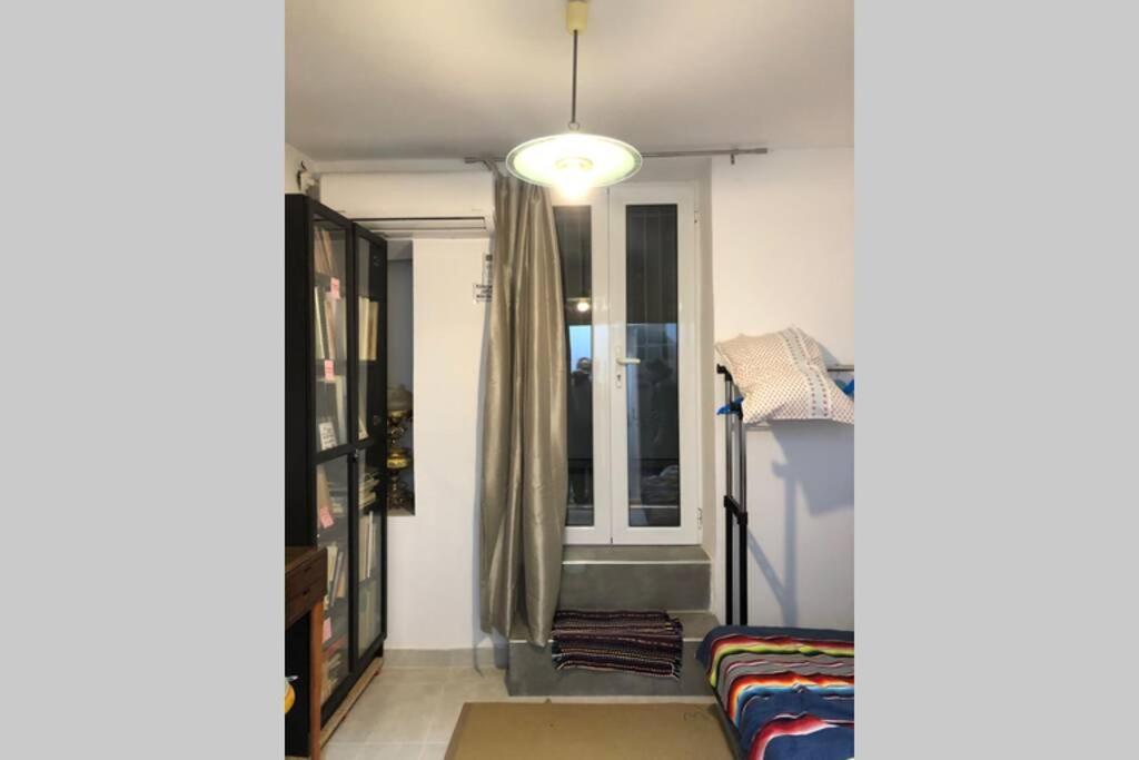 아테네 Exarcheia: Independent Ground Floor House. 아파트 외부 사진