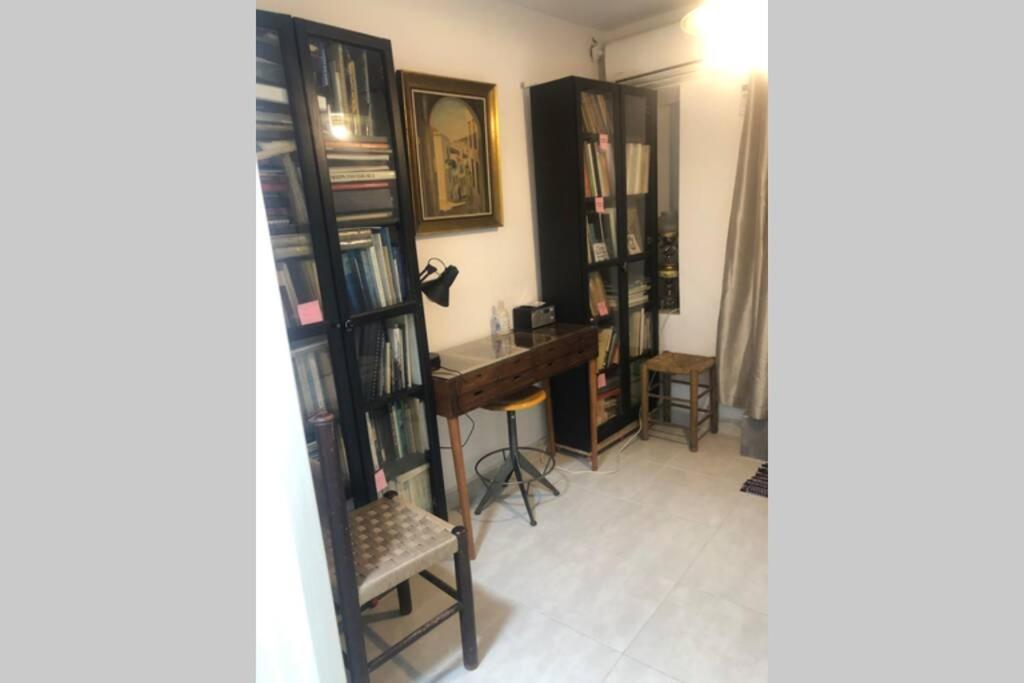 아테네 Exarcheia: Independent Ground Floor House. 아파트 외부 사진